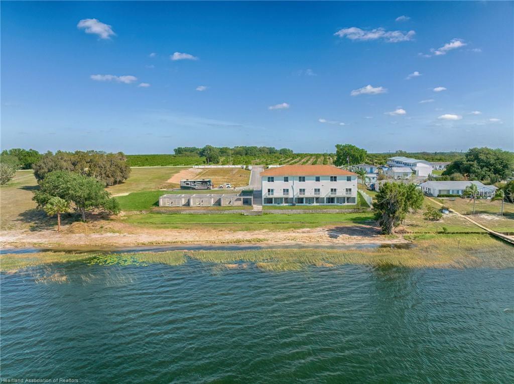 Image 13 of 47 For 1942 Oasis Boulevard 1942