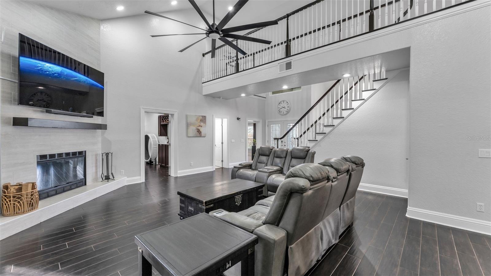 Image 18 of 75 For 109 Van Fleet Court