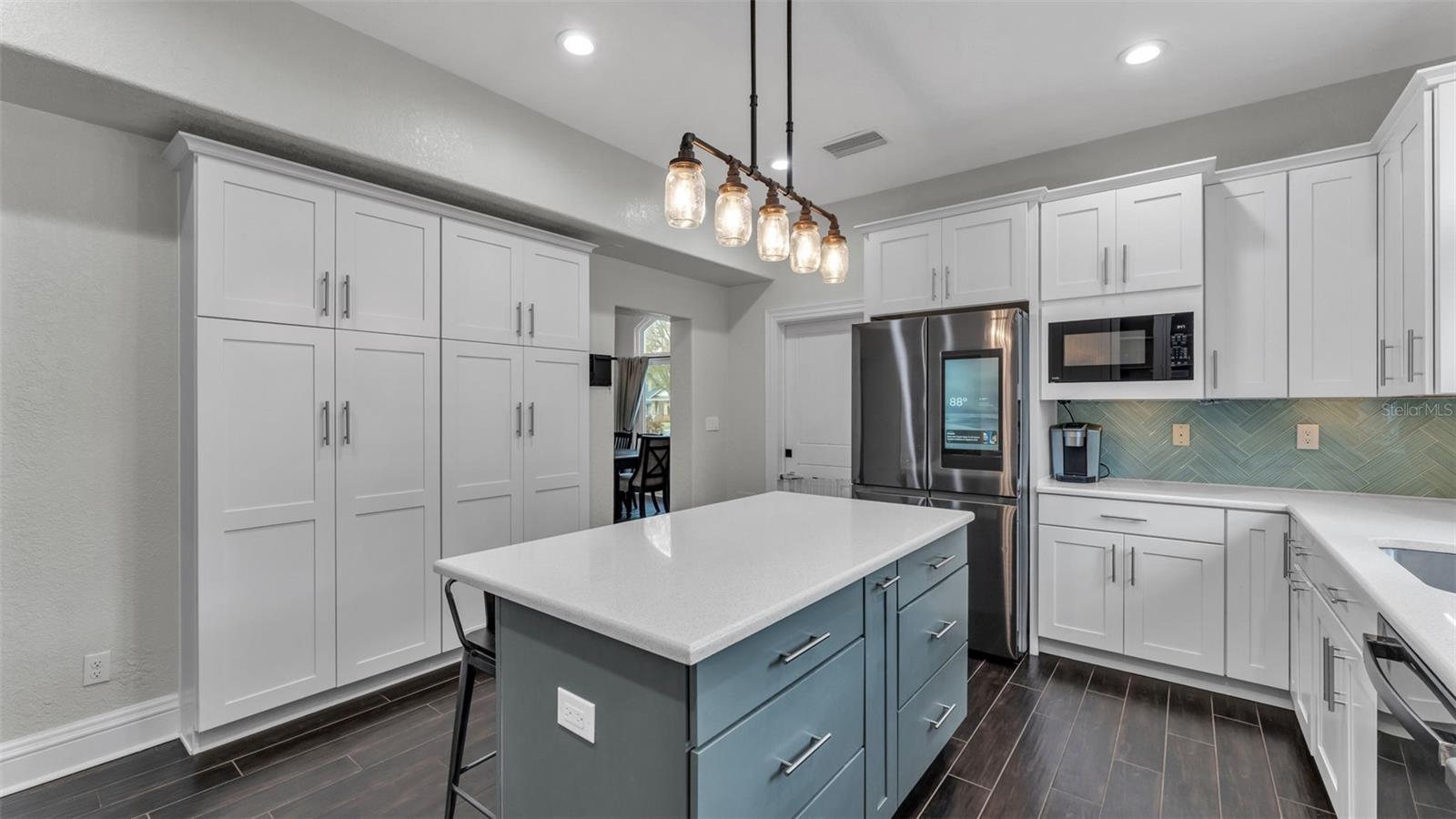 Image 26 of 75 For 109 Van Fleet Court