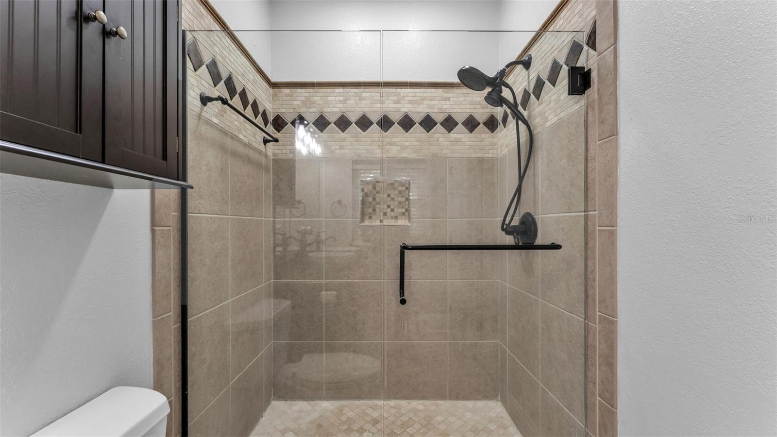 Image 41 of 75 For 109 Van Fleet Court