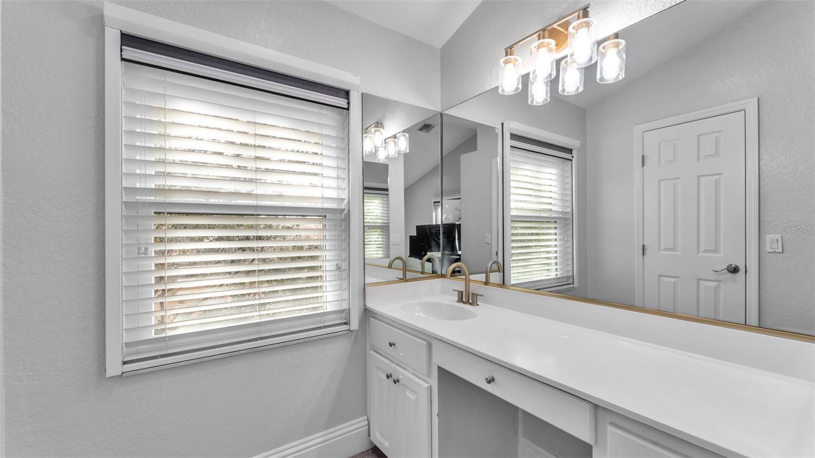 Image 42 of 75 For 109 Van Fleet Court