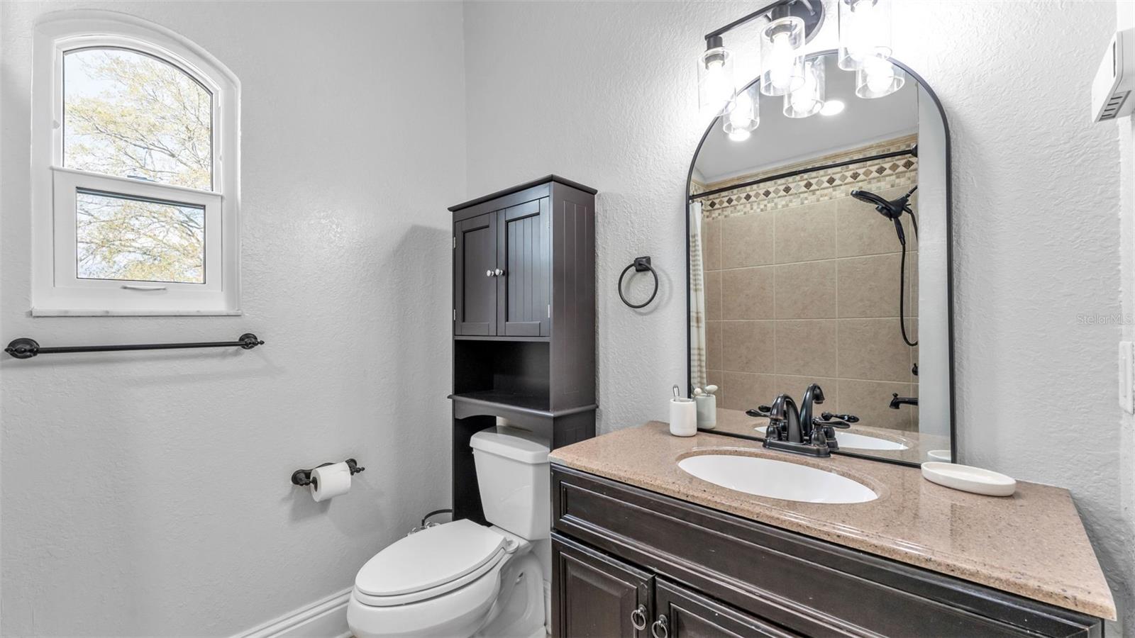 Image 45 of 75 For 109 Van Fleet Court