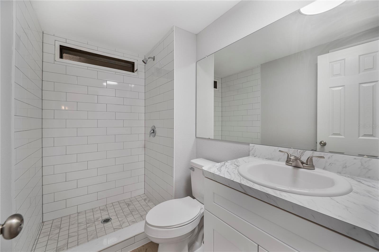 Image 15 of 31 For 2055 Floral Avenue 117