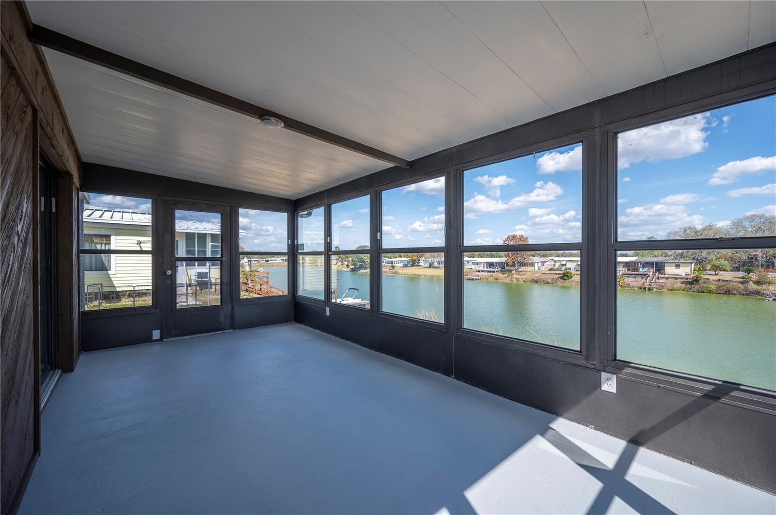 Image 16 of 31 For 2055 Floral Avenue 117