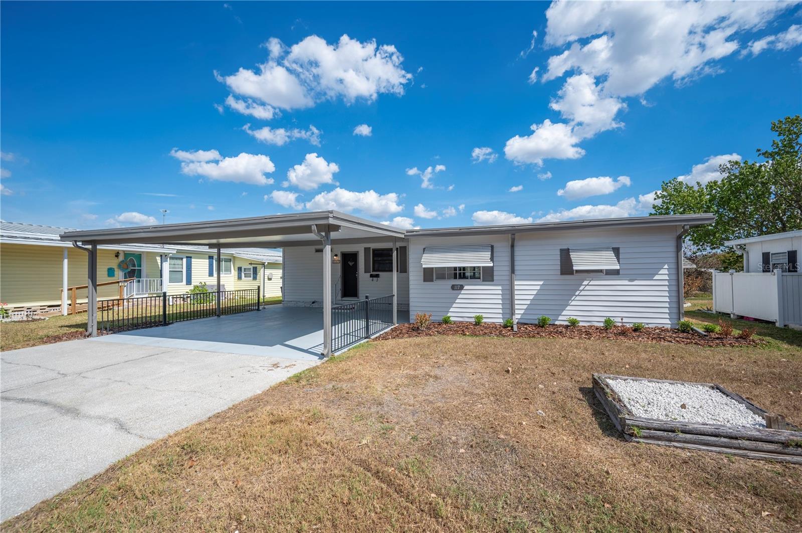 Image 22 of 31 For 2055 Floral Avenue 117