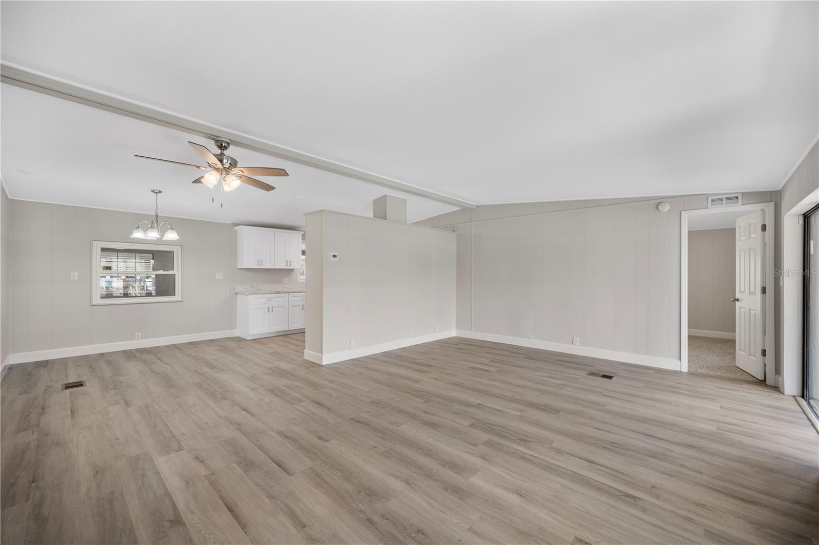 Image 8 of 31 For 2055 Floral Avenue 117