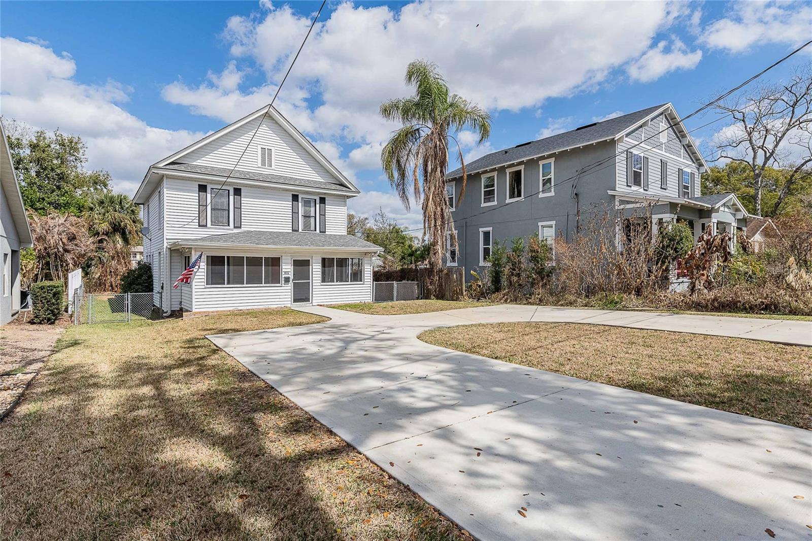 Image 5 of 49 For 402 Poinsettia Street