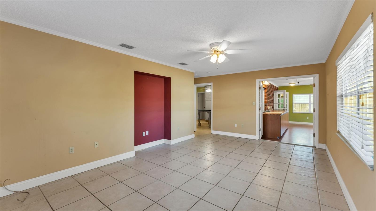 Image 18 of 39 For 1220 Spring Court