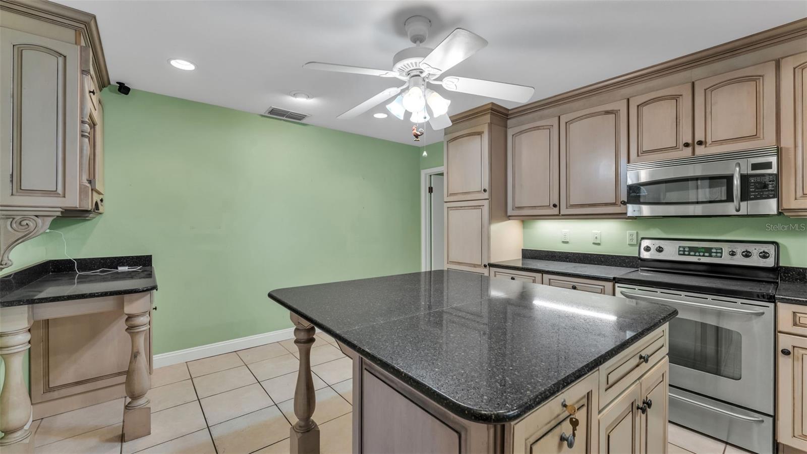 Image 24 of 39 For 1220 Spring Court