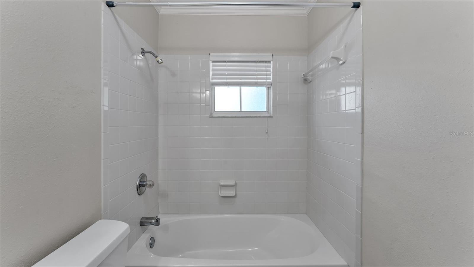 Image 28 of 39 For 1220 Spring Court