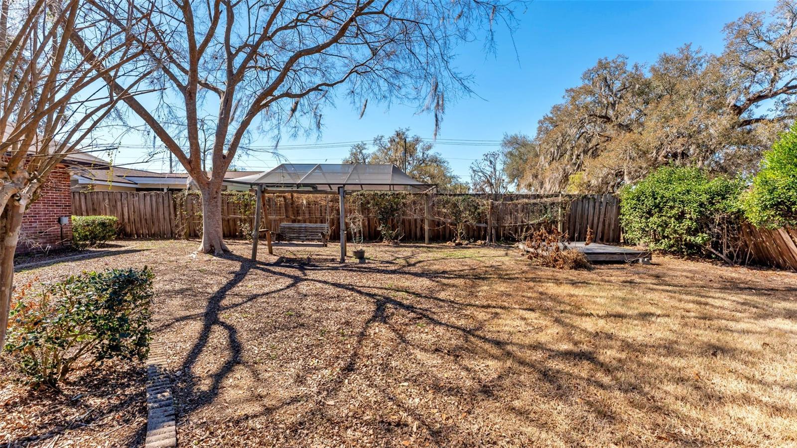 Image 36 of 39 For 1220 Spring Court