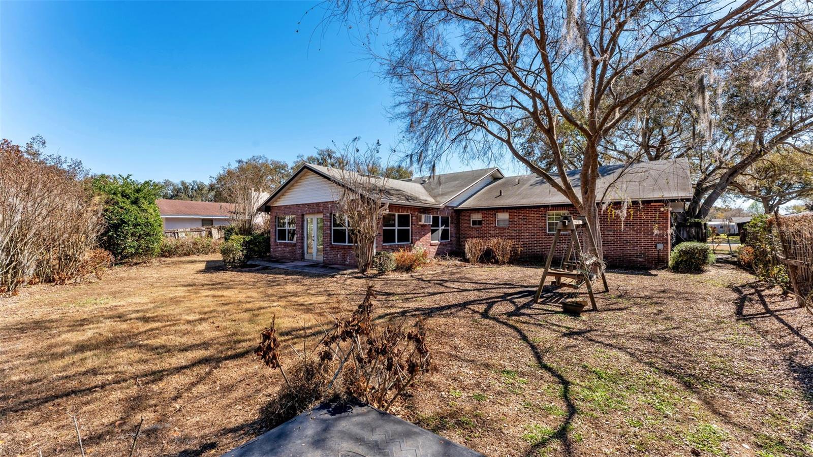 Image 37 of 39 For 1220 Spring Court