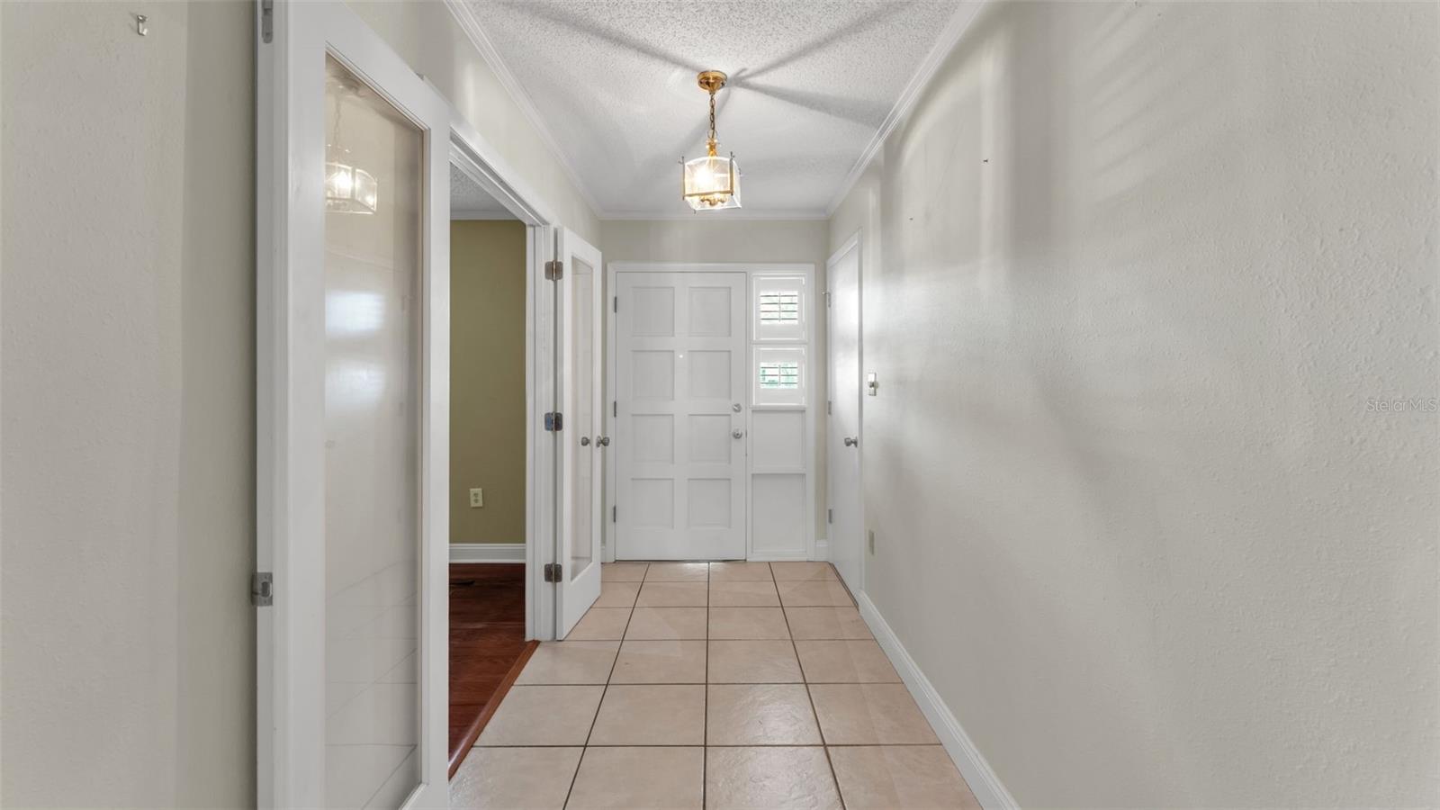 Image 8 of 39 For 1220 Spring Court