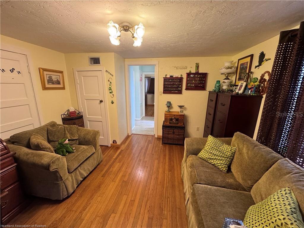 Image 12 of 22 For 930 Main Street