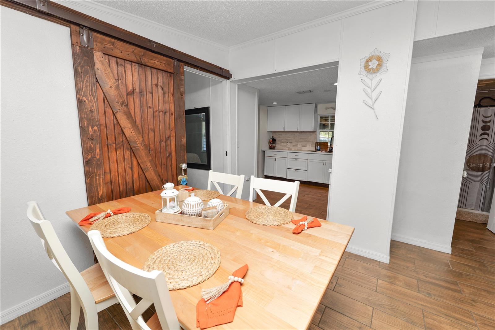 Image 14 of 50 For 18 Crescent Ridge Road