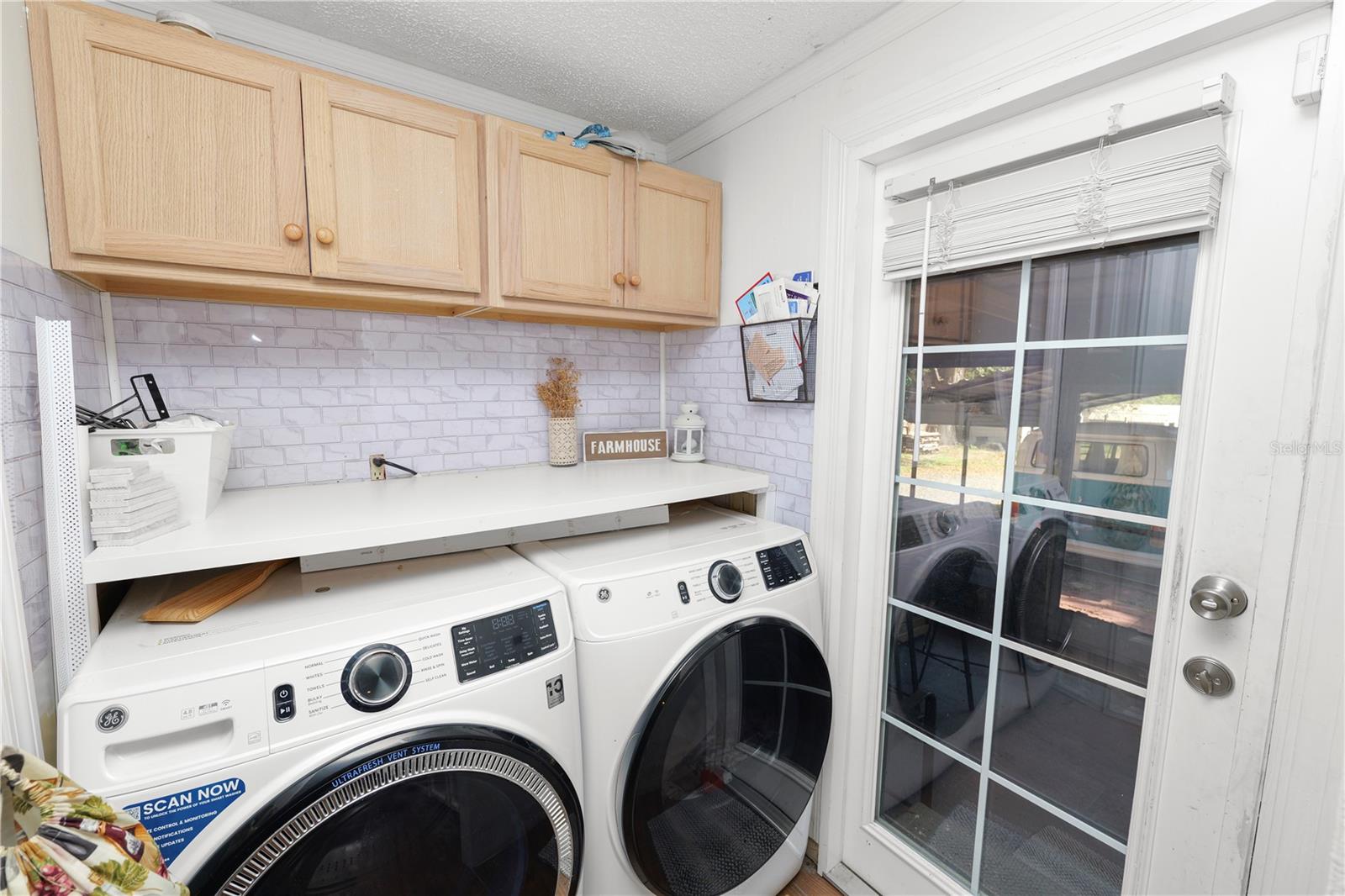 Image 29 of 50 For 18 Crescent Ridge Road