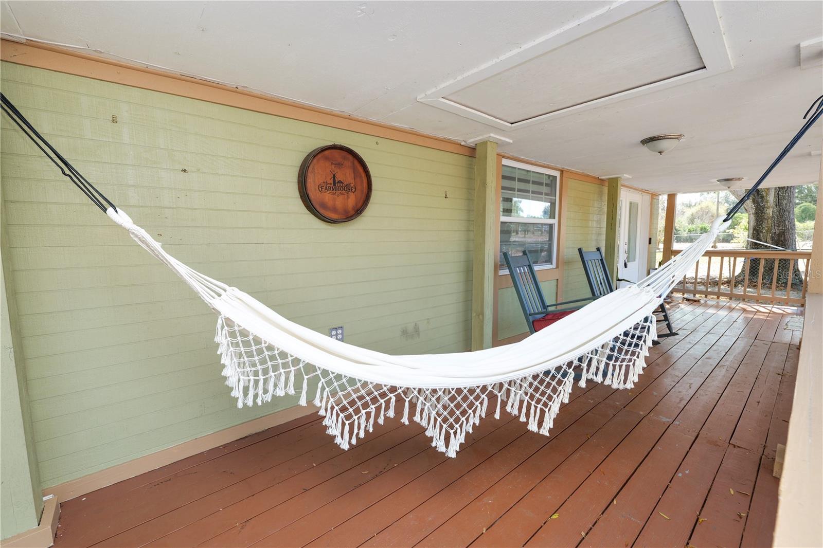 Image 8 of 50 For 18 Crescent Ridge Road