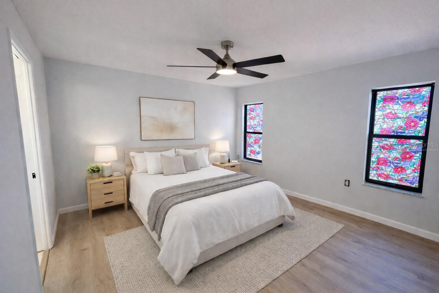 Image 11 of 13 For 4325 Thompson Avenue