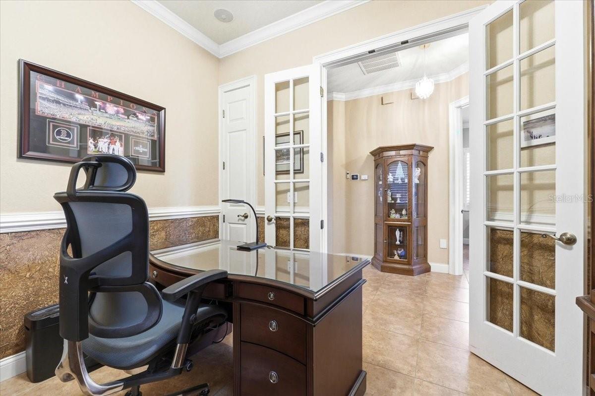 Image 35 of 48 For 548 Meandering Way