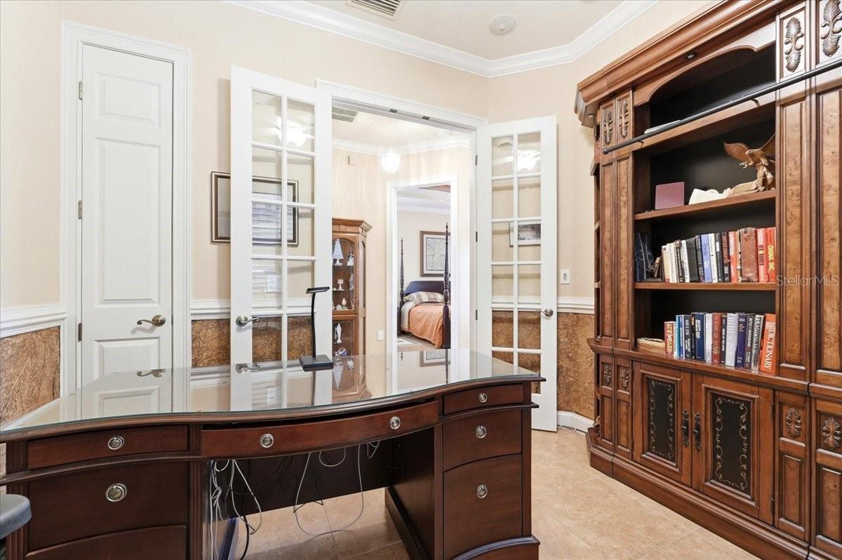 Image 36 of 48 For 548 Meandering Way