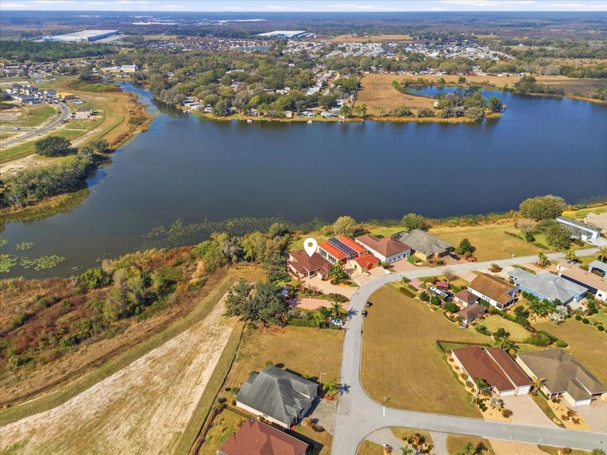 Image 6 of 48 For 548 Meandering Way