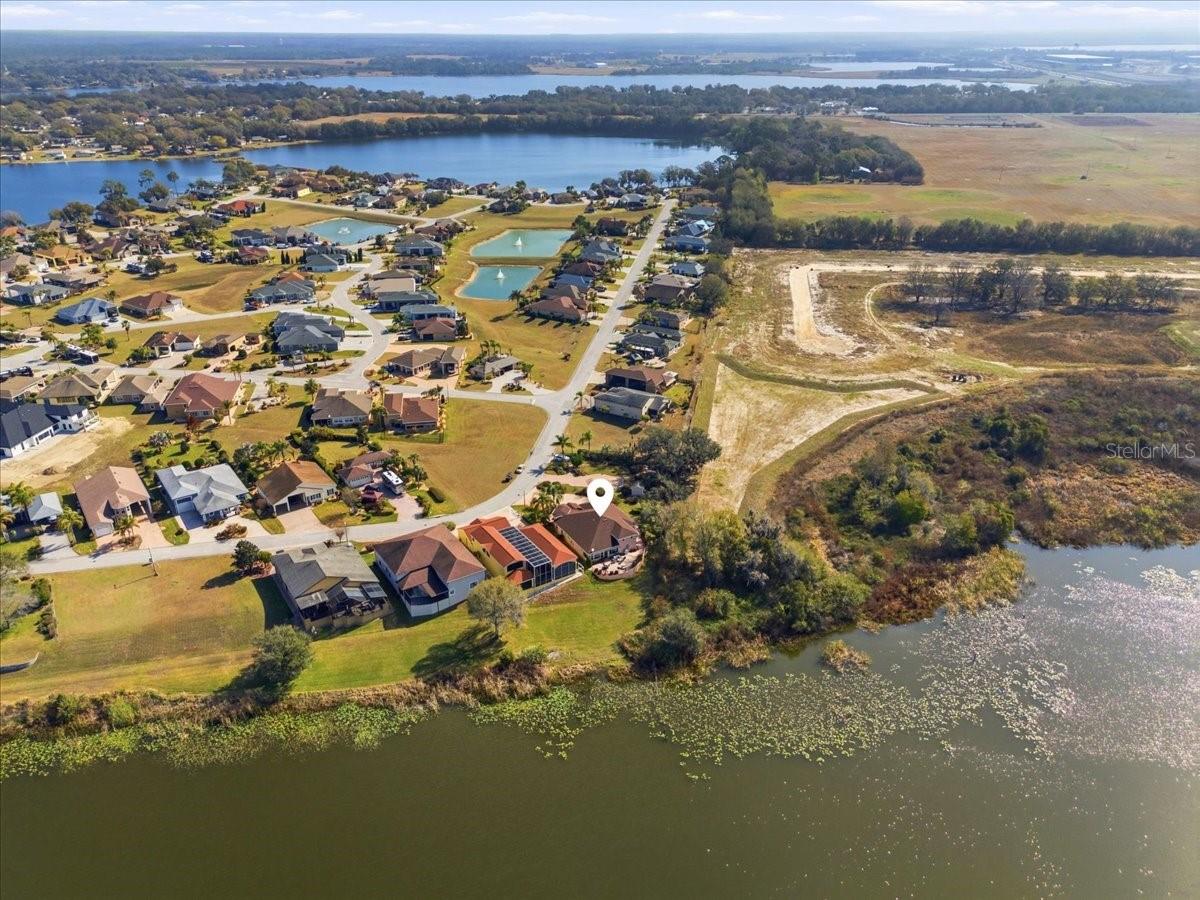 Image 7 of 48 For 548 Meandering Way