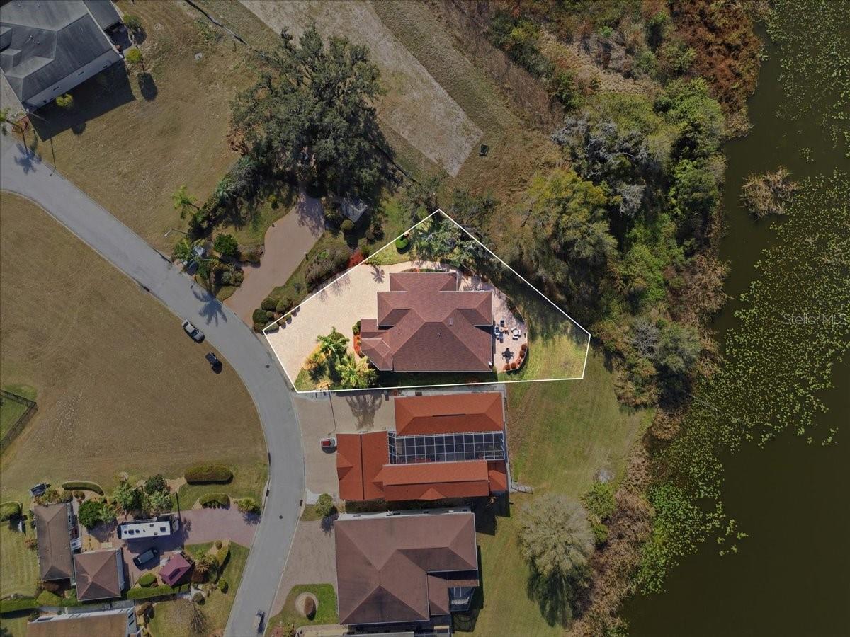 Image 8 of 48 For 548 Meandering Way