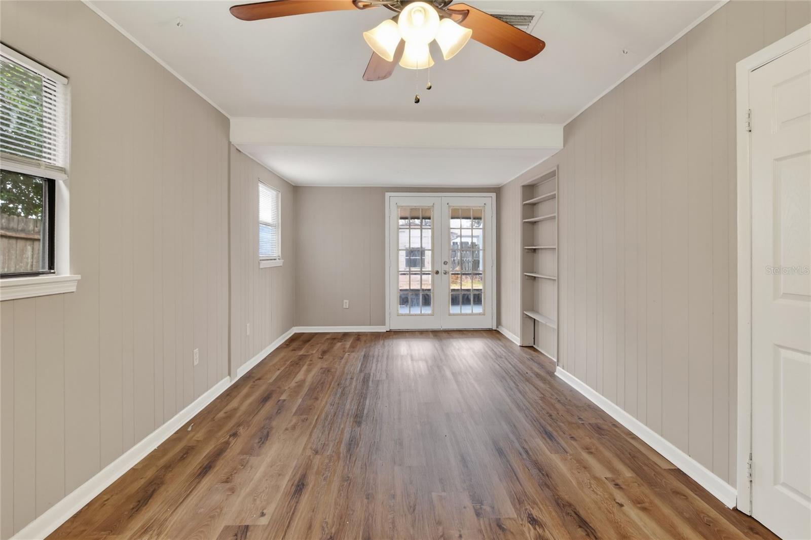 Image 17 of 44 For 435 Lucille Street