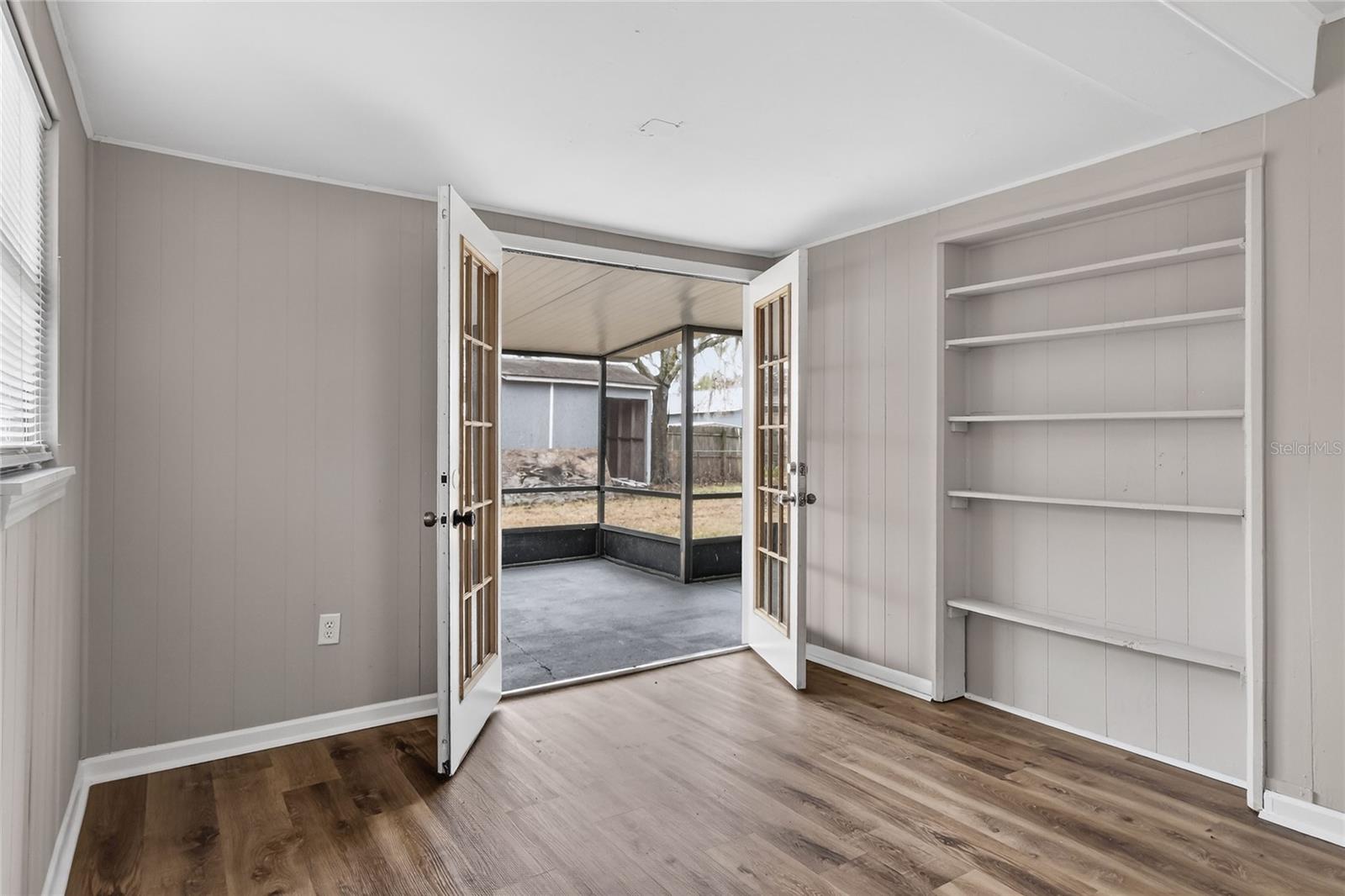 Image 20 of 44 For 435 Lucille Street