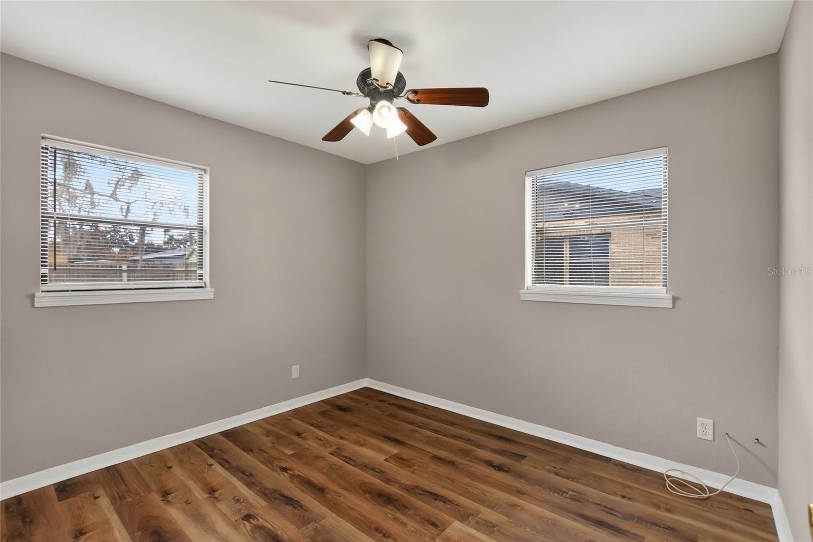 Image 24 of 44 For 435 Lucille Street