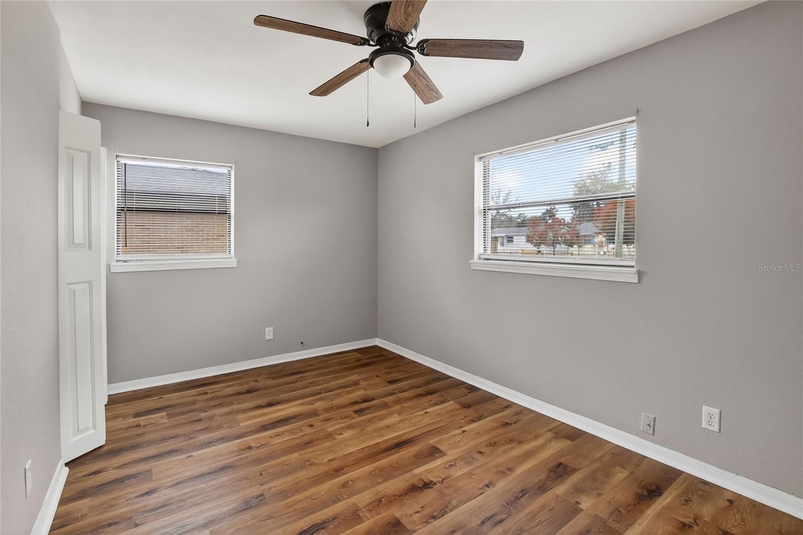 Image 27 of 44 For 435 Lucille Street