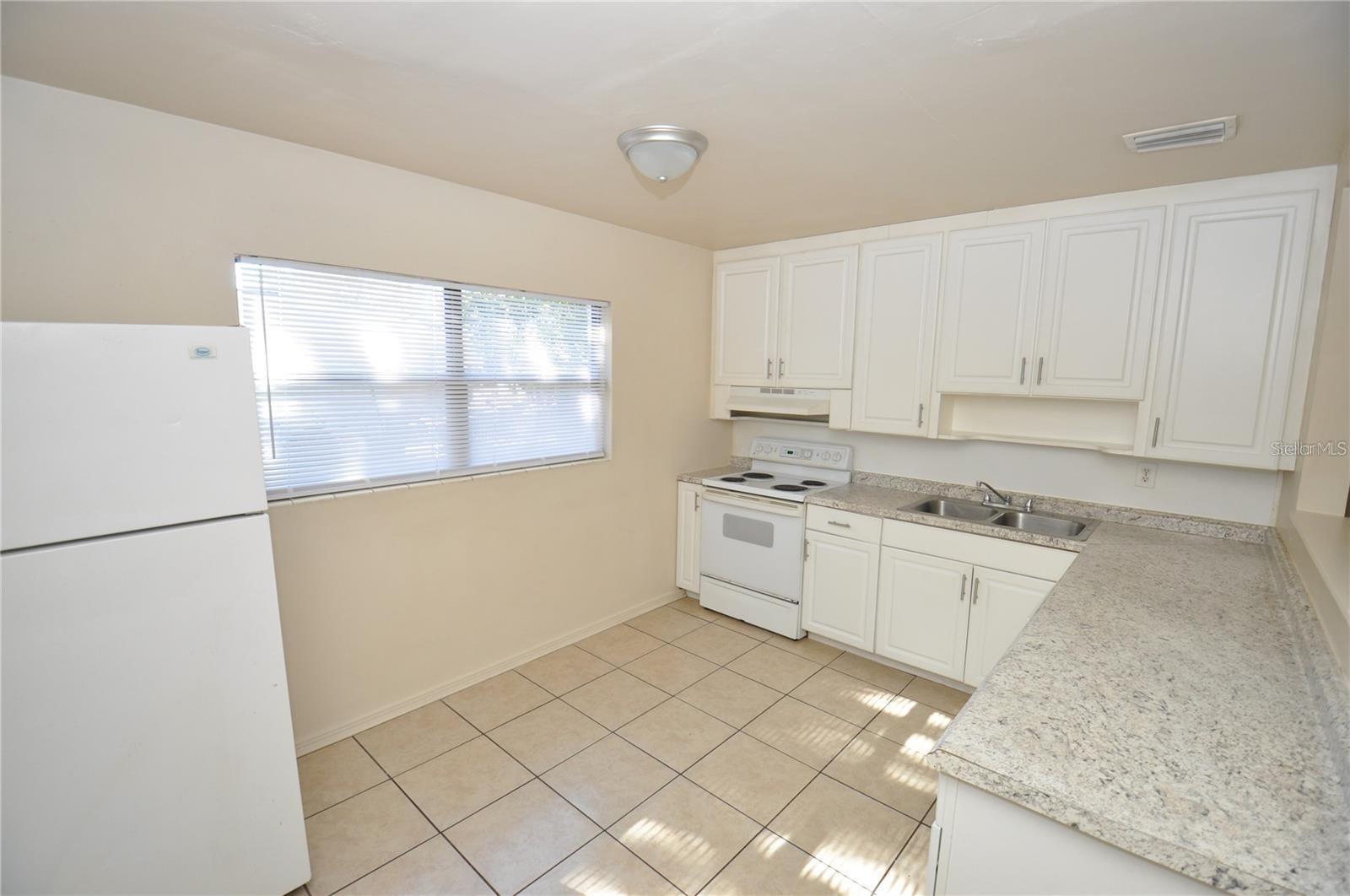 Image 5 of 13 For 820 Golden Rule Court N