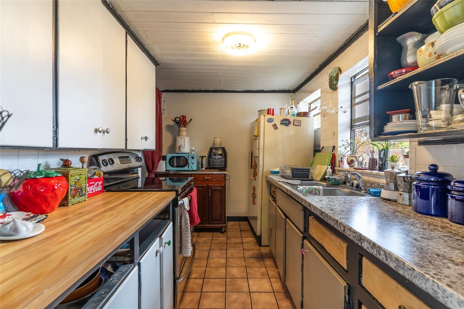 Image 5 of 19 For 100 Self Avenue