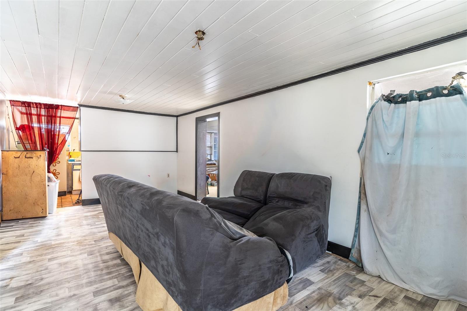 Image 8 of 19 For 100 Self Avenue