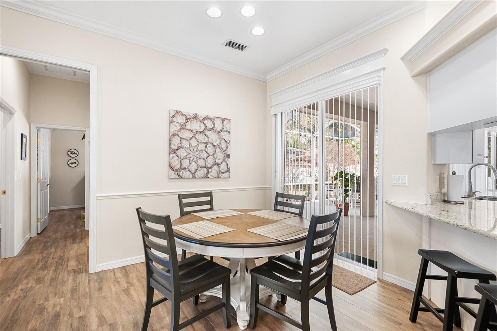 Image 18 of 42 For 5440 Bloomfield Boulevard