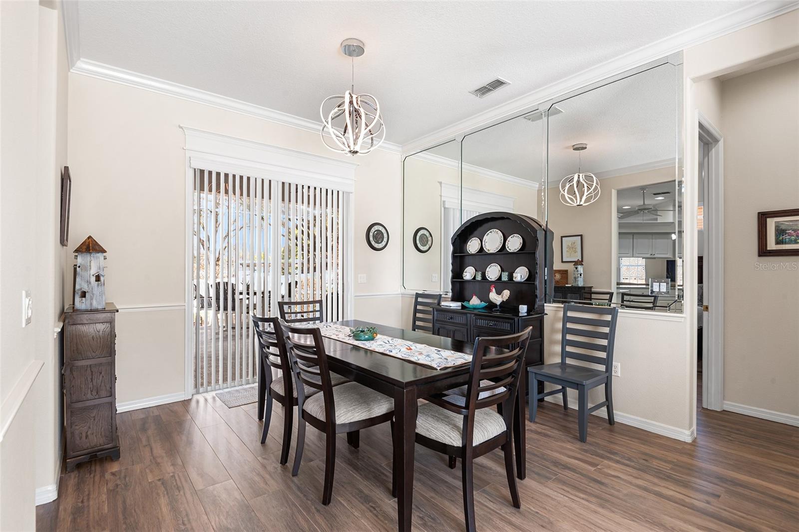 Image 8 of 42 For 5440 Bloomfield Boulevard