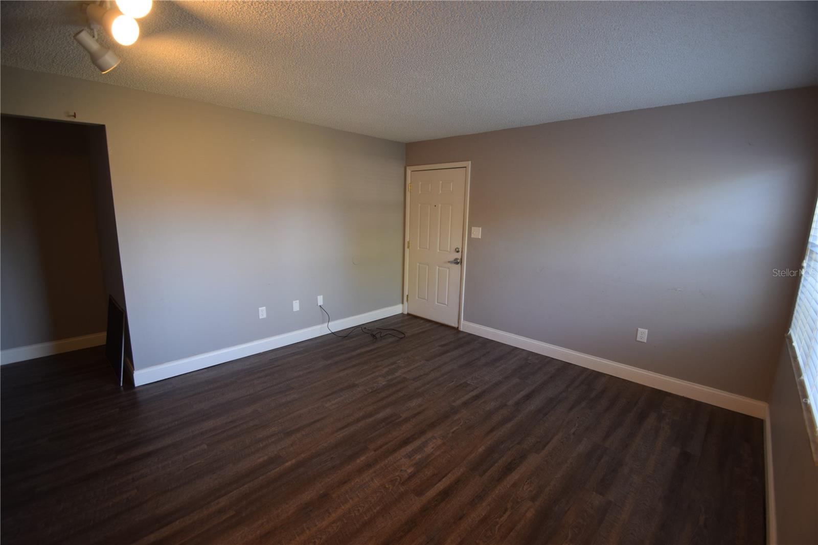 Image 14 of 24 For 1005 New York Avenue