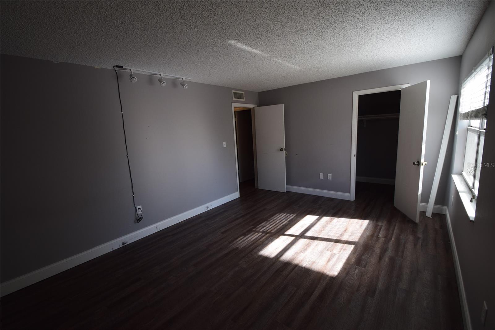 Image 20 of 24 For 1005 New York Avenue