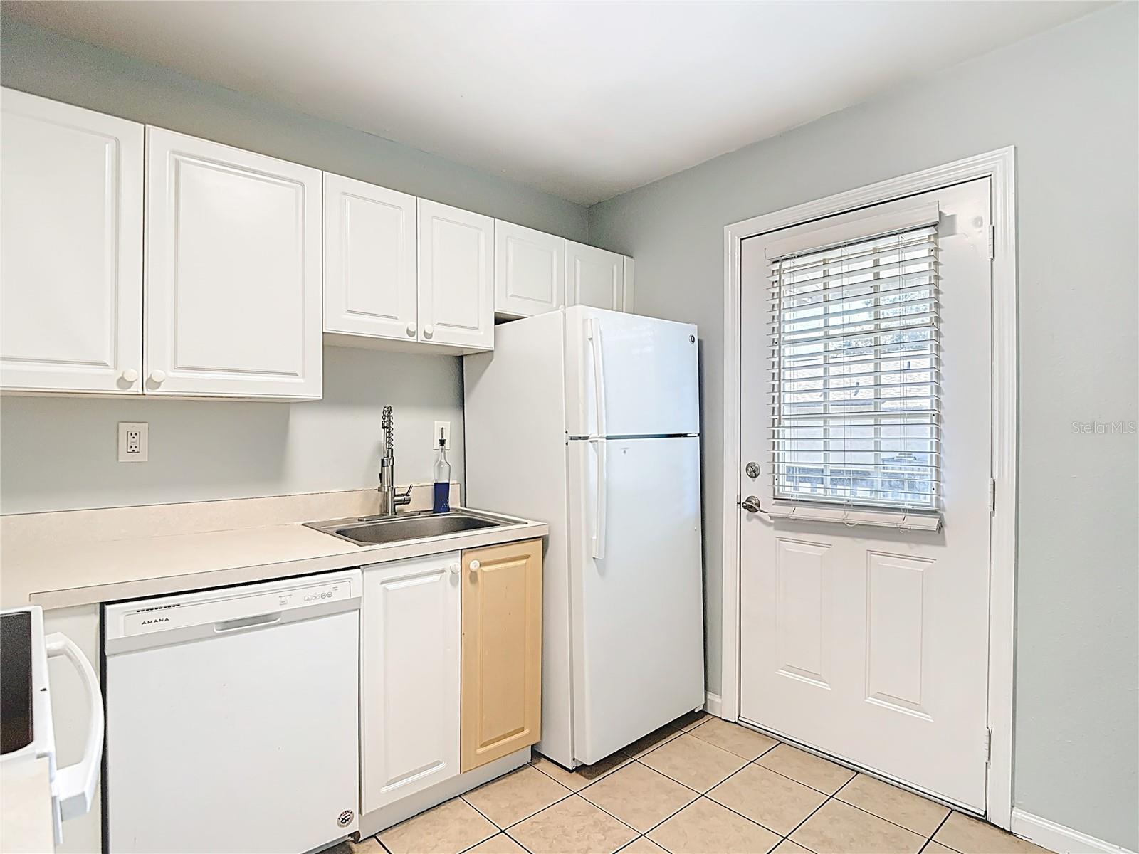 Image 5 of 16 For 201 Pine Violet Court 201