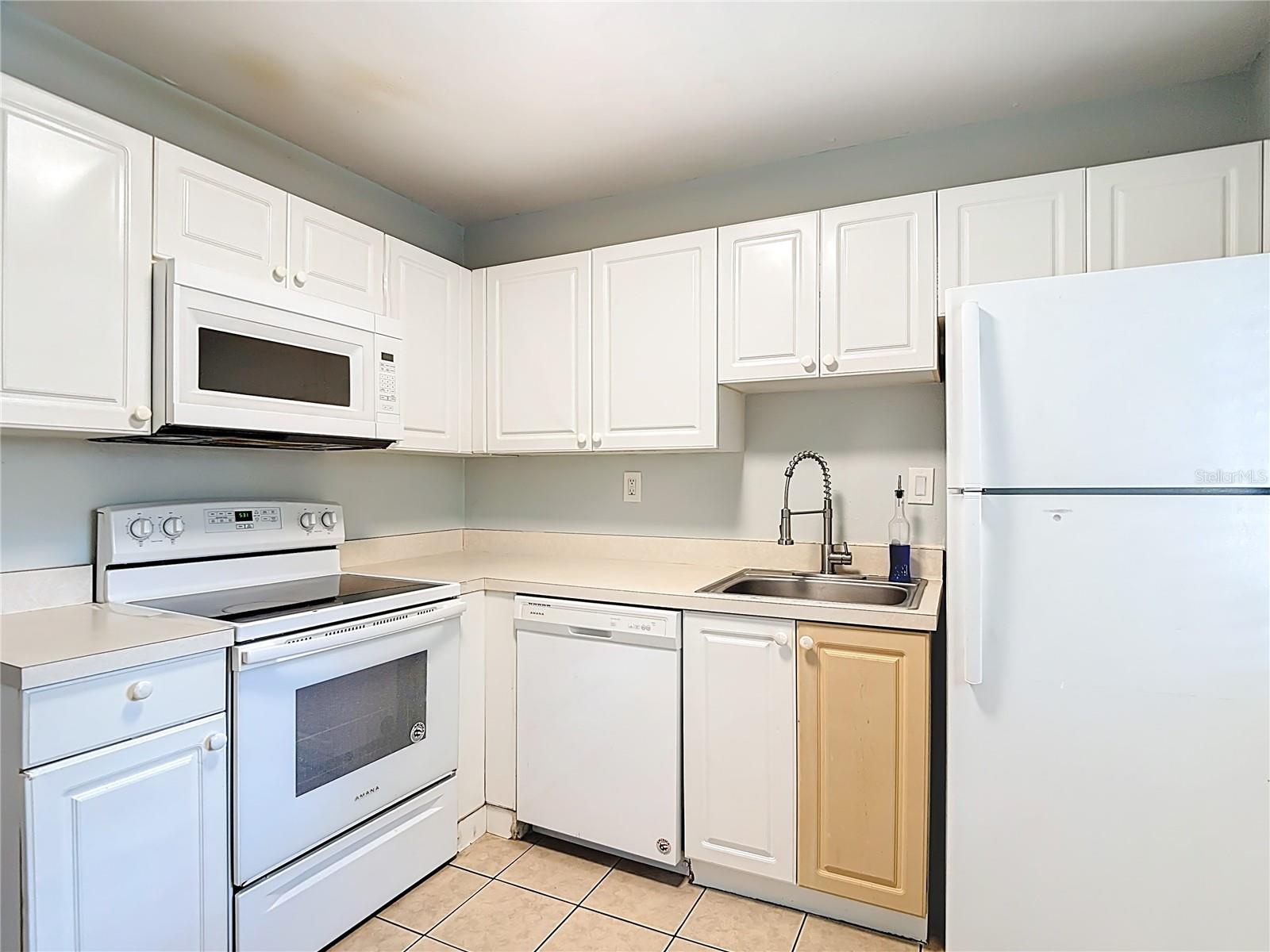 Image 6 of 16 For 201 Pine Violet Court 201