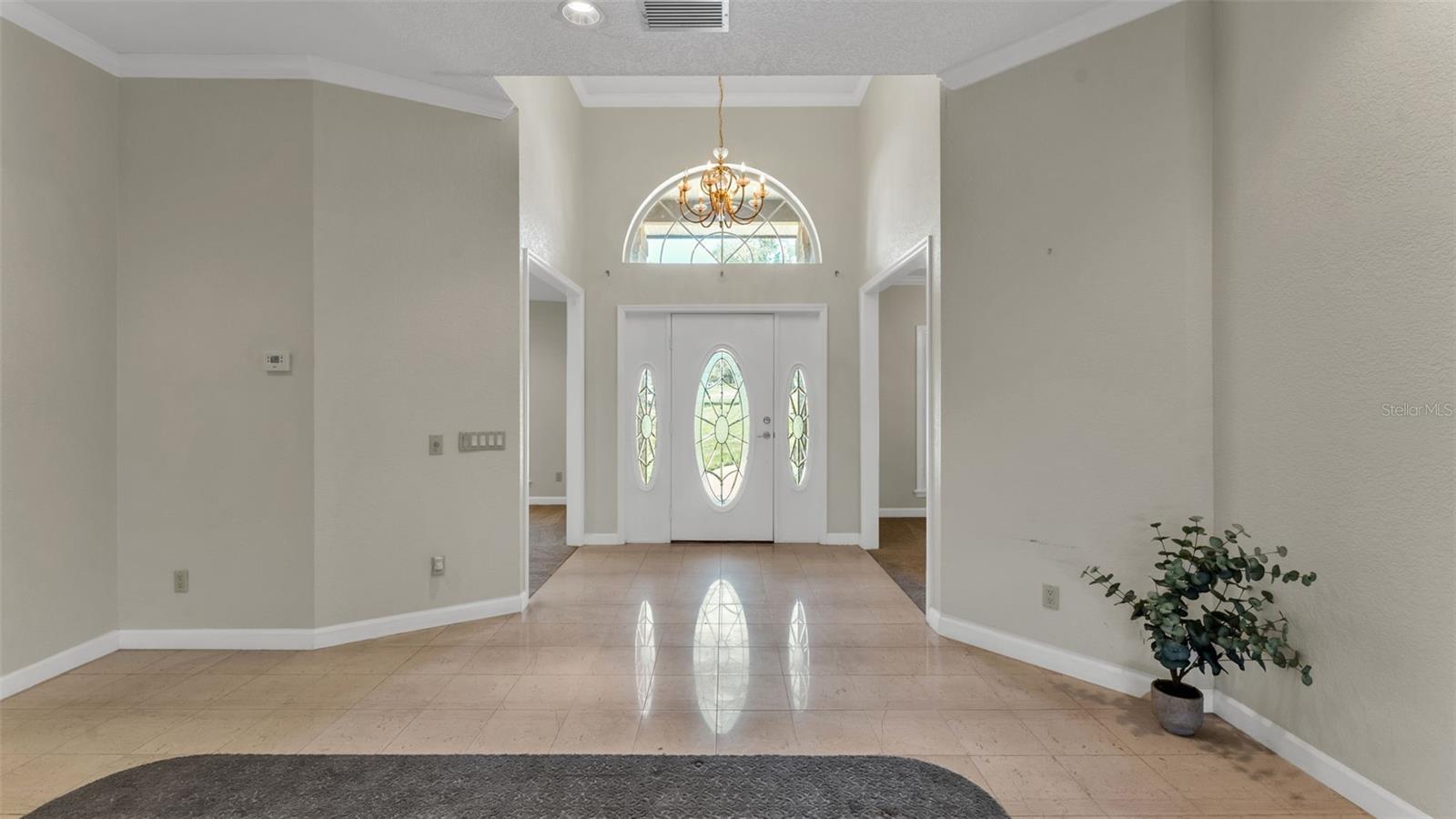 Image 14 of 72 For 122 Juliana Way