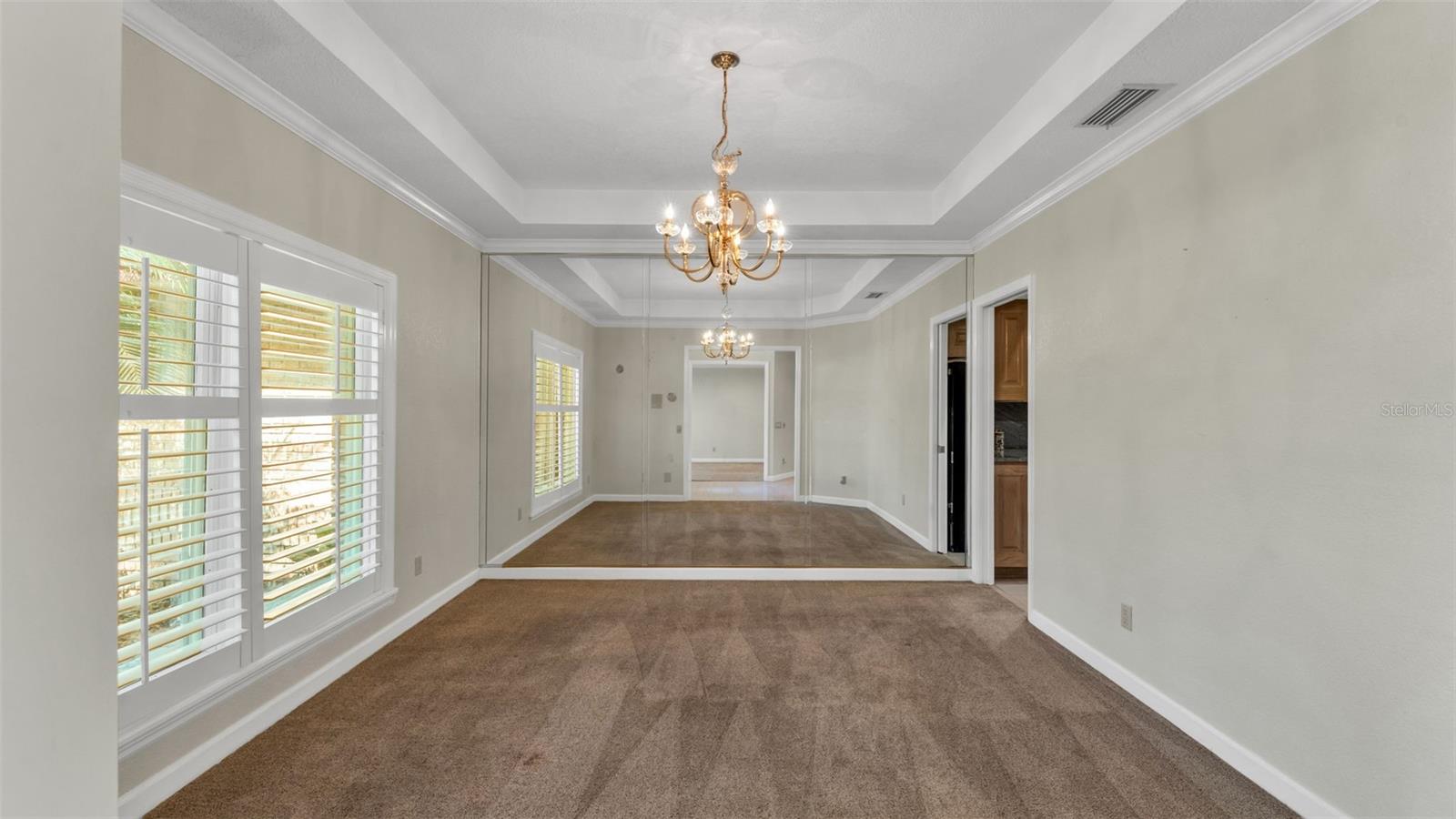 Image 16 of 72 For 122 Juliana Way