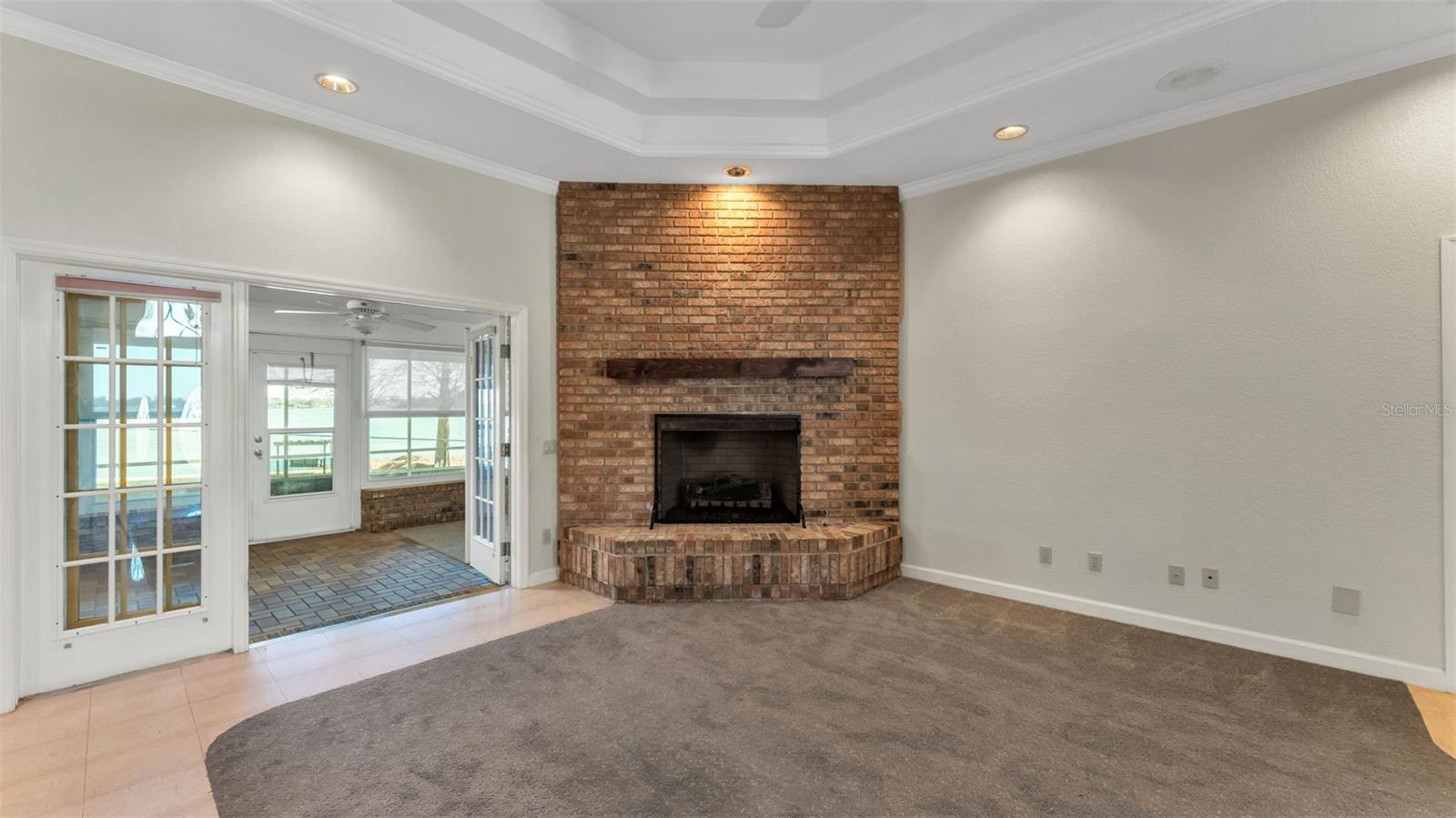 Image 19 of 72 For 122 Juliana Way