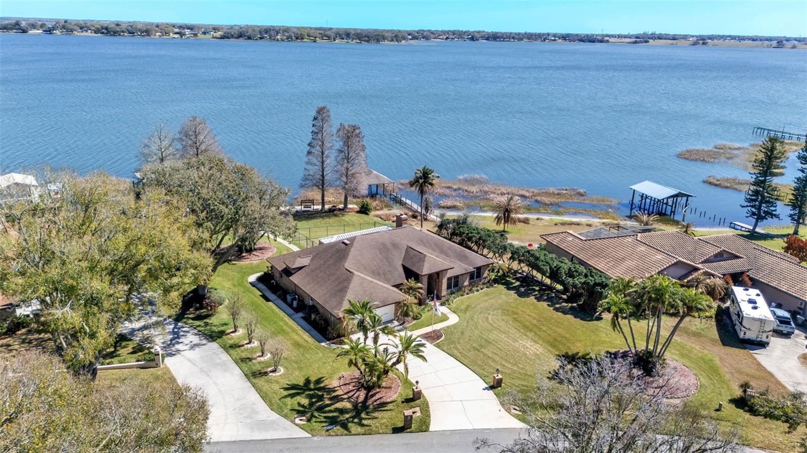 Image 4 of 72 For 122 Juliana Way