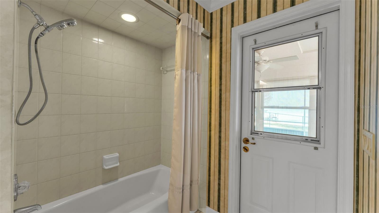 Image 50 of 72 For 122 Juliana Way