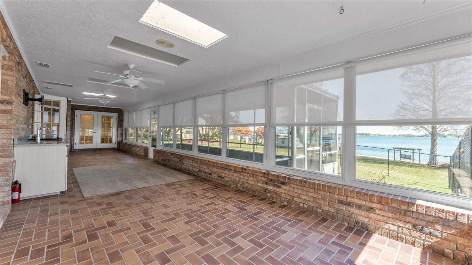 Image 52 of 72 For 122 Juliana Way