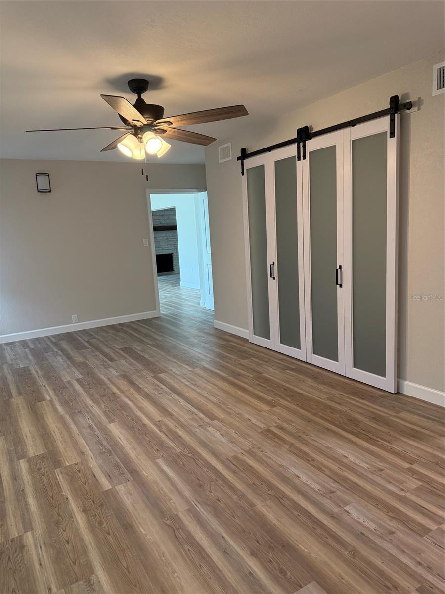 Image 19 of 27 For 21 Lake Avenue