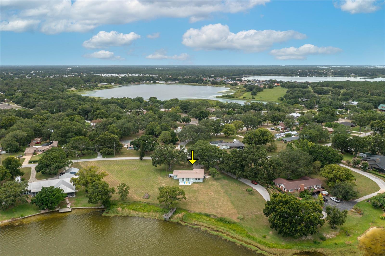 Image 4 of 27 For 21 Lake Avenue