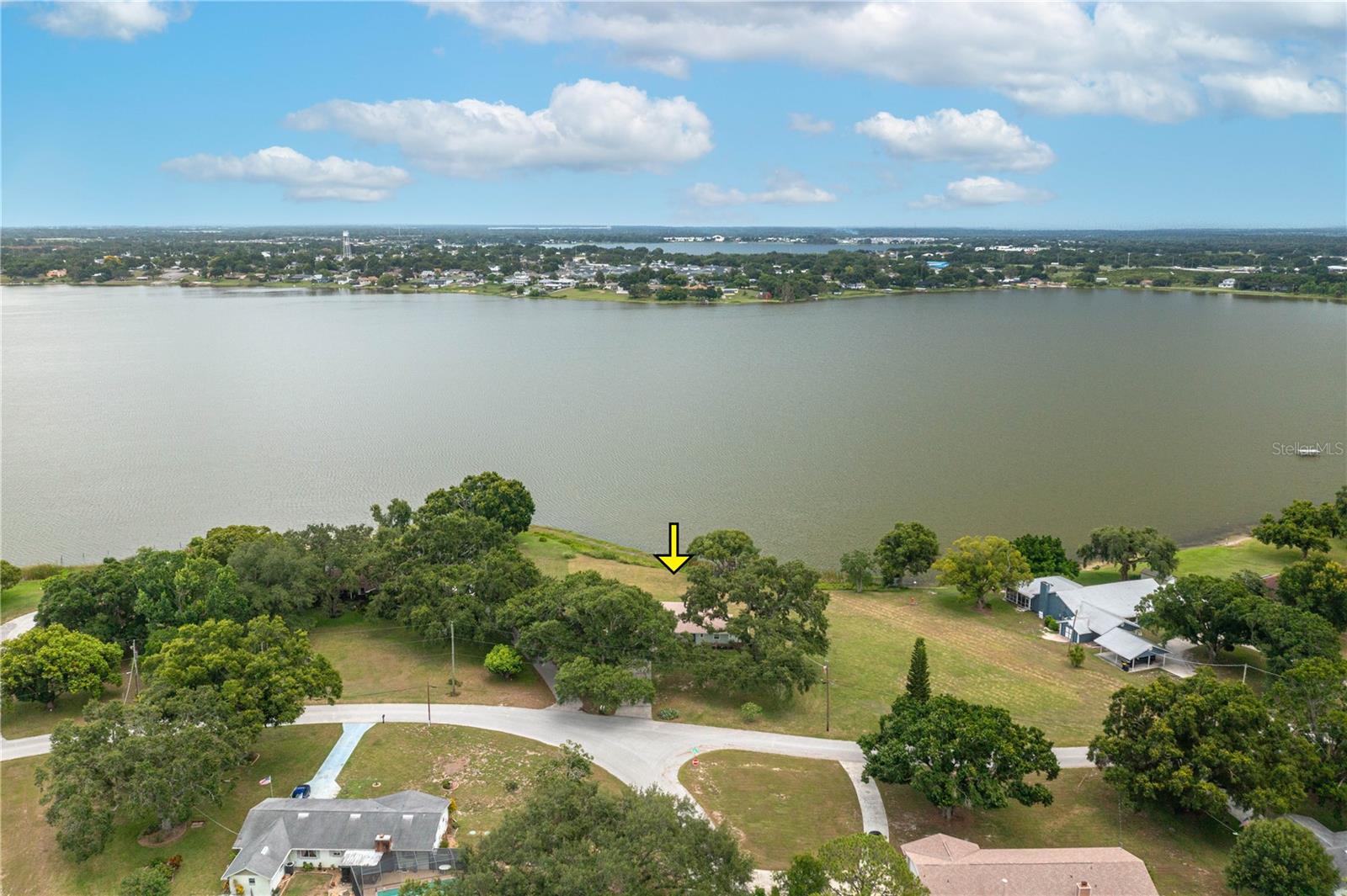 Image 7 of 27 For 21 Lake Avenue