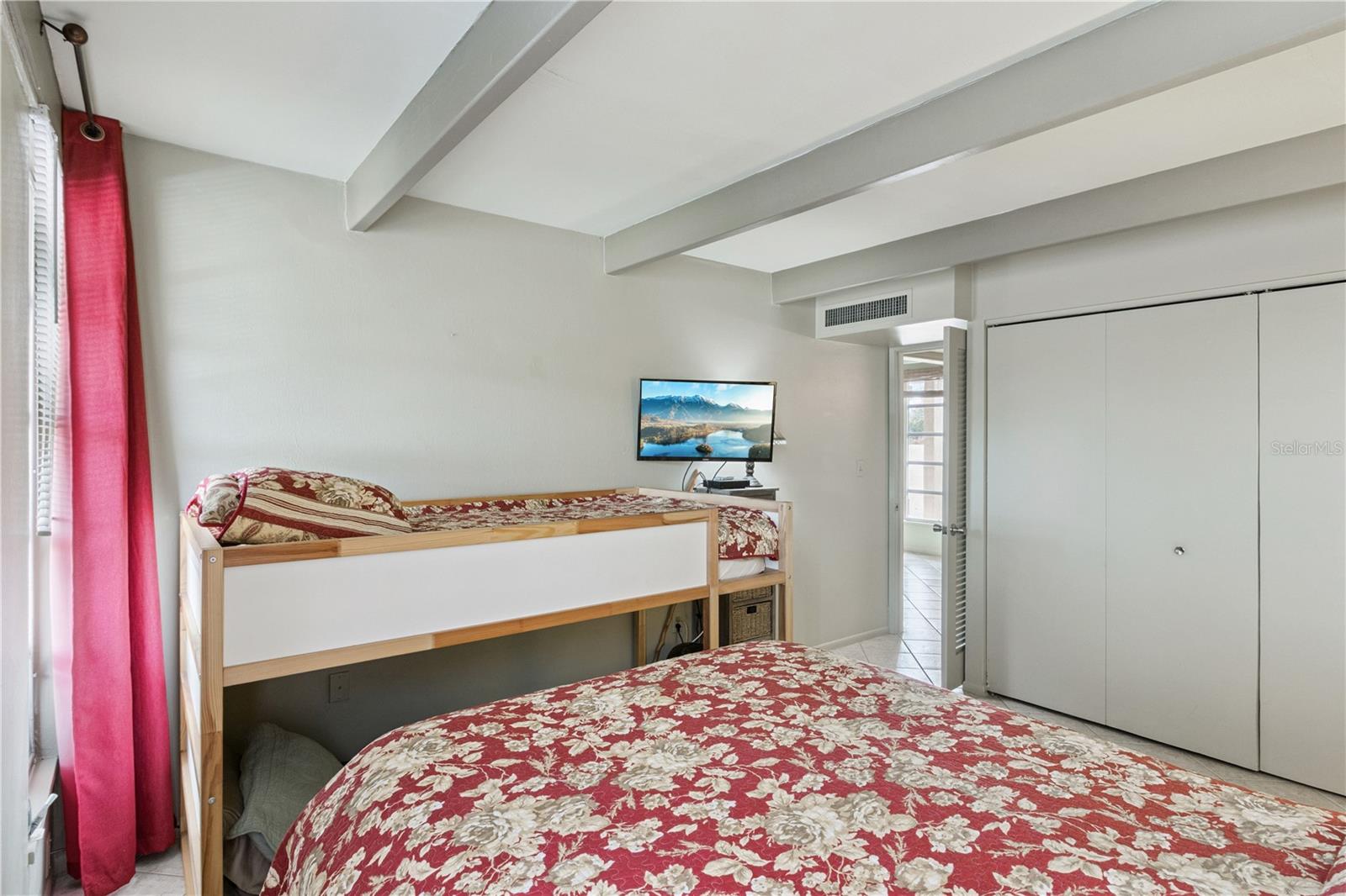 Image 13 of 57 For 1703 Club Circle